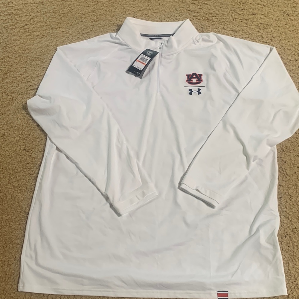 University of Auburn Long Sleeve White 1/4 zip top. New with tags. Size 3XL